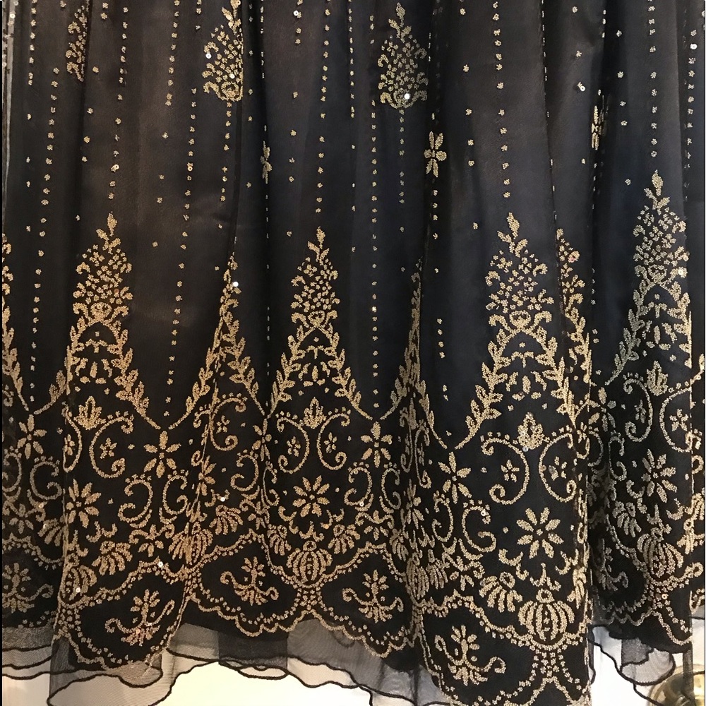 Black Lace Gold Sequin Skirt Elastic Sz 10 or 12